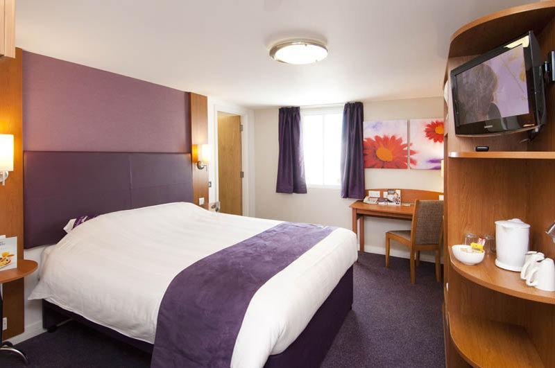 Premier Inn Derby South Экстерьер фото